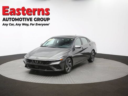 Used 2024 Hyundai Elantra Limited FWD image 57