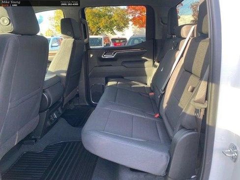 New 2026 GMC Sierra 1500 Elevation image 12