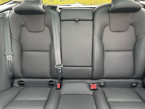 Certified 2023 Volvo XC60 B5 Plus w/ Climate Package image 30