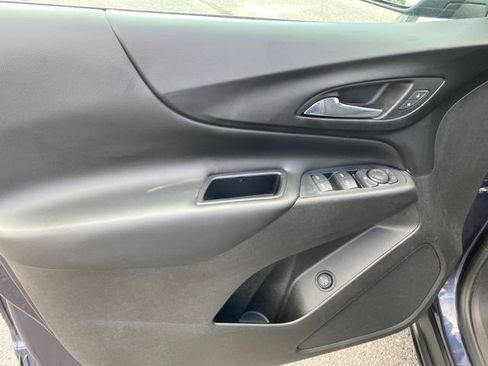 Used 2019 Chevrolet Equinox LT FWD image 16