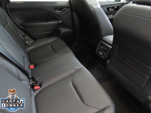Used 2025 Subaru Forester Limited AWD/4WD image 26