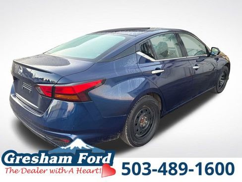 Used 2022 Nissan Altima 2.5 S image 9