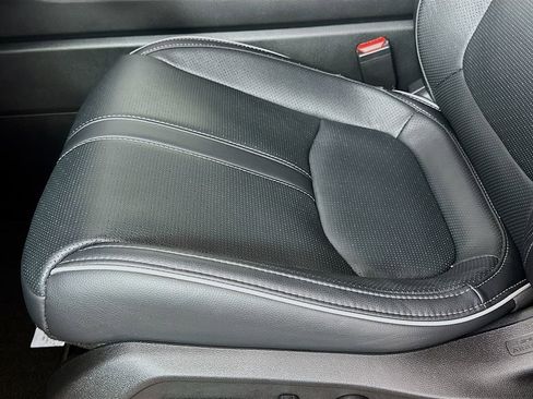 Certified 2023 Honda Pilot Elite image 20