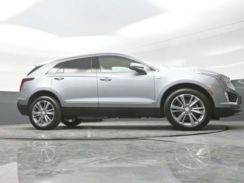 New 2025 Cadillac XT5 Premium Luxury w/ LPO, Floor Liner Package image 28