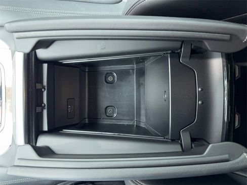 Used 2022 BMW X6 xDrive40i w/ M Sport Package image 33