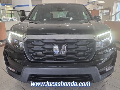 Used 2023 Honda Passport EX-L image 2
