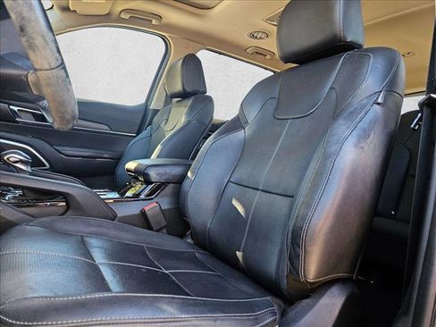 Used 2022 Kia Telluride EX w/ EX Premium Package image 10