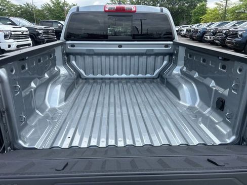 Used 2025 Chevrolet Colorado Z71 w/ Technology Package image 30