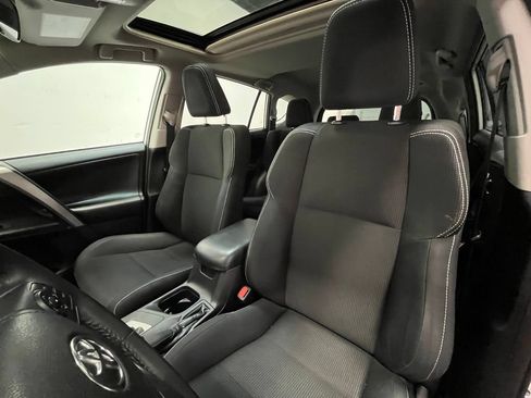 Used 2018 Toyota RAV4 XLE w/ Plus Extra Value Package AWD/4WD image 11