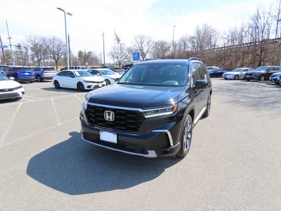 Certified 2025 Honda Pilot Touring
