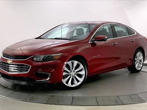 Used 2018 Chevrolet Malibu Premier w/ Premier Sun and Wheel Package image 11
