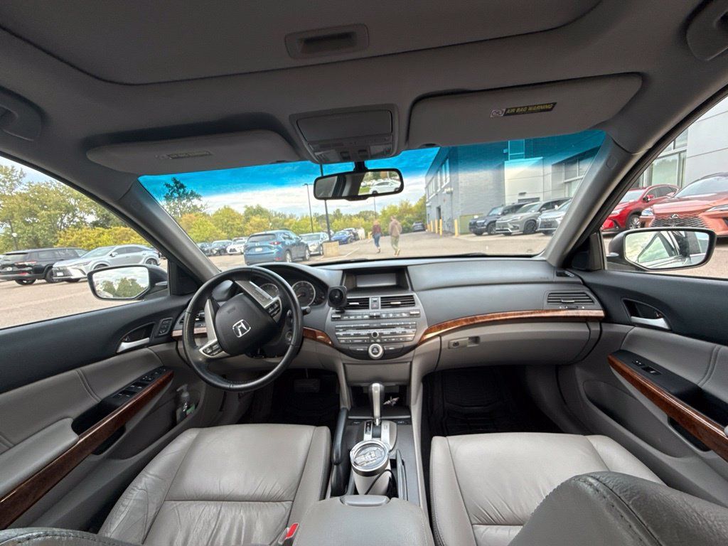Used 2011 Honda Accord EX-L image 29