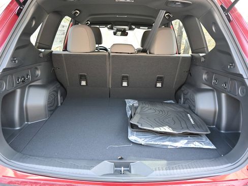 Certified 2025 Subaru Forester image 33