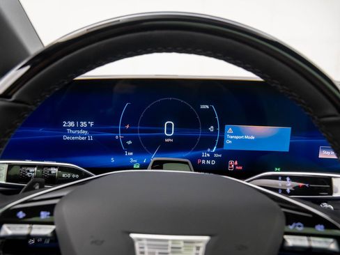 New 2026 Cadillac Optiq Luxury 1 image 23