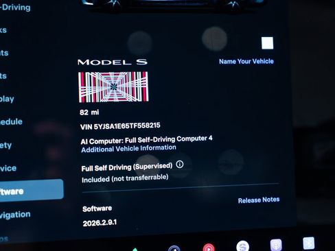 Used 2026 Tesla Model S Plaid AWD/4WD image 27