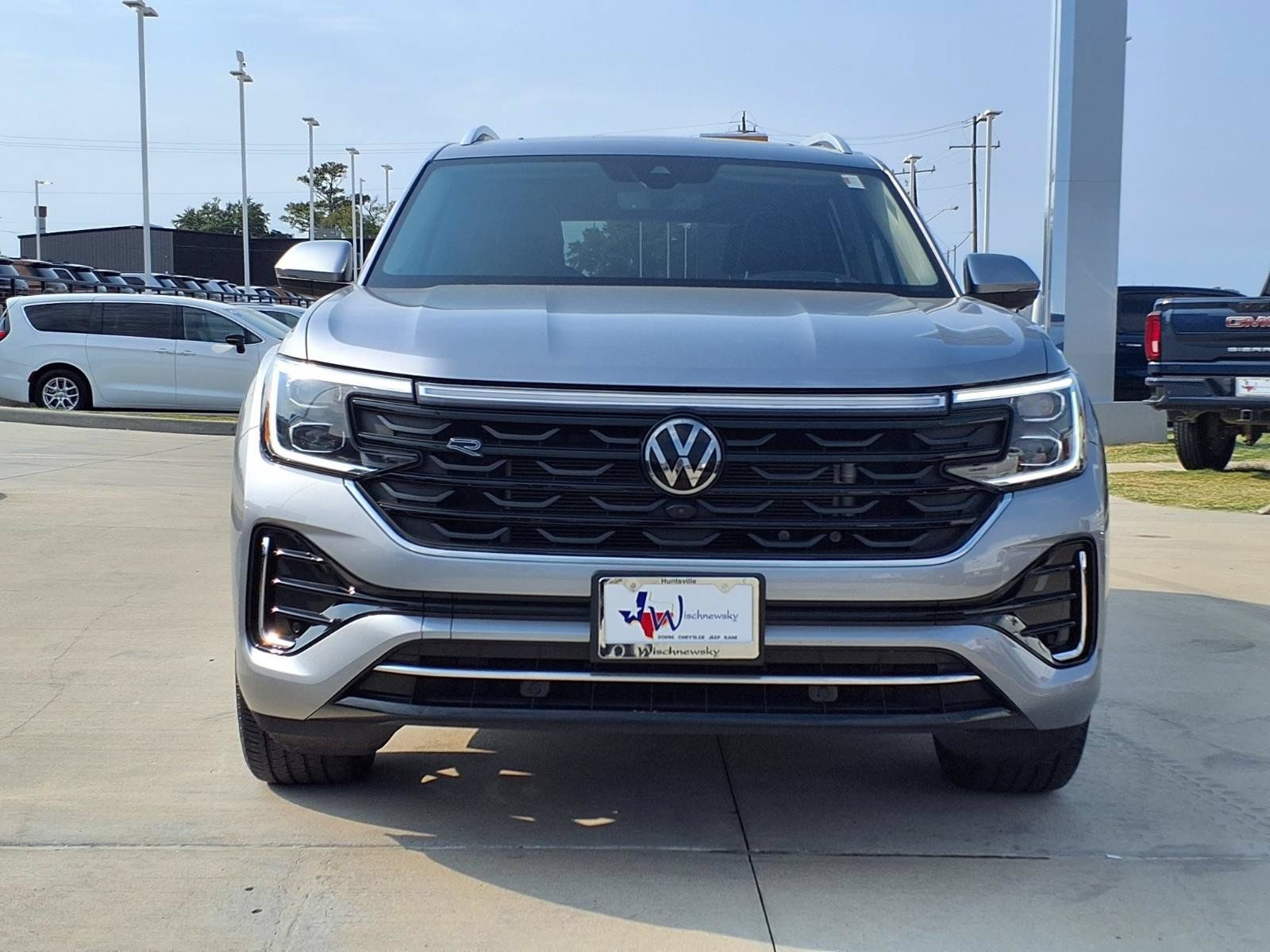 Used 2024 Volkswagen Atlas SEL Premium R-Line AWD/4WD image 3