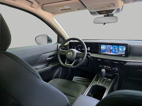 New 2026 Nissan Kicks SV w/ Cold Weather Package FWD image 8