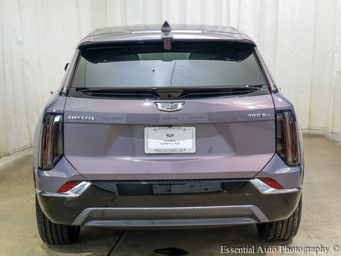 New 2026 Cadillac Optiq Luxury 2 image 5