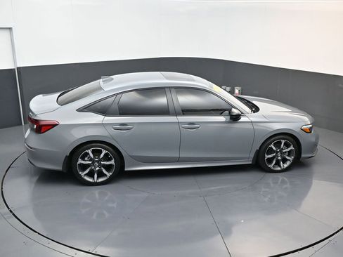 Used 2025 Honda Civic Sport image 16