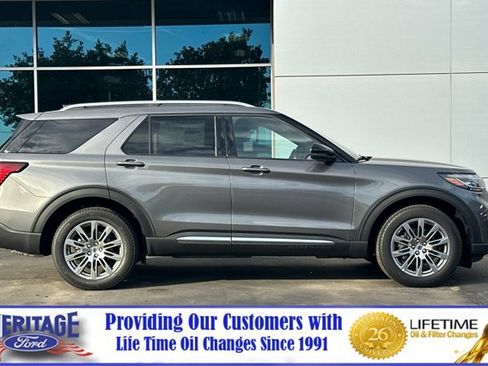 New 2026 Ford Explorer Platinum image 3