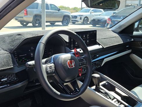 Used 2024 Honda Accord EX-L image 13