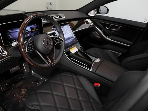 Used 2026 Mercedes-Benz Maybach S 580 4MATIC image 55