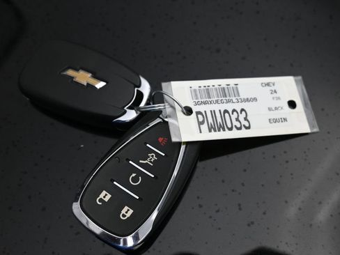 Used 2024 Chevrolet Equinox LT AWD/4WD image 40