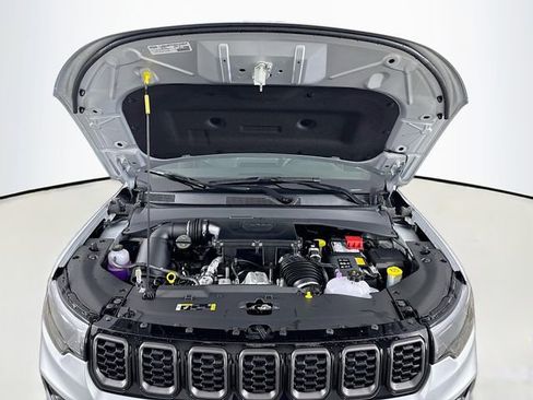 New 2026 Jeep Compass Latitude image 29