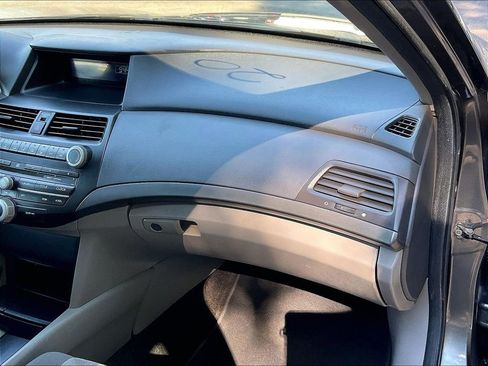 Used 2010 Honda Accord LX image 13