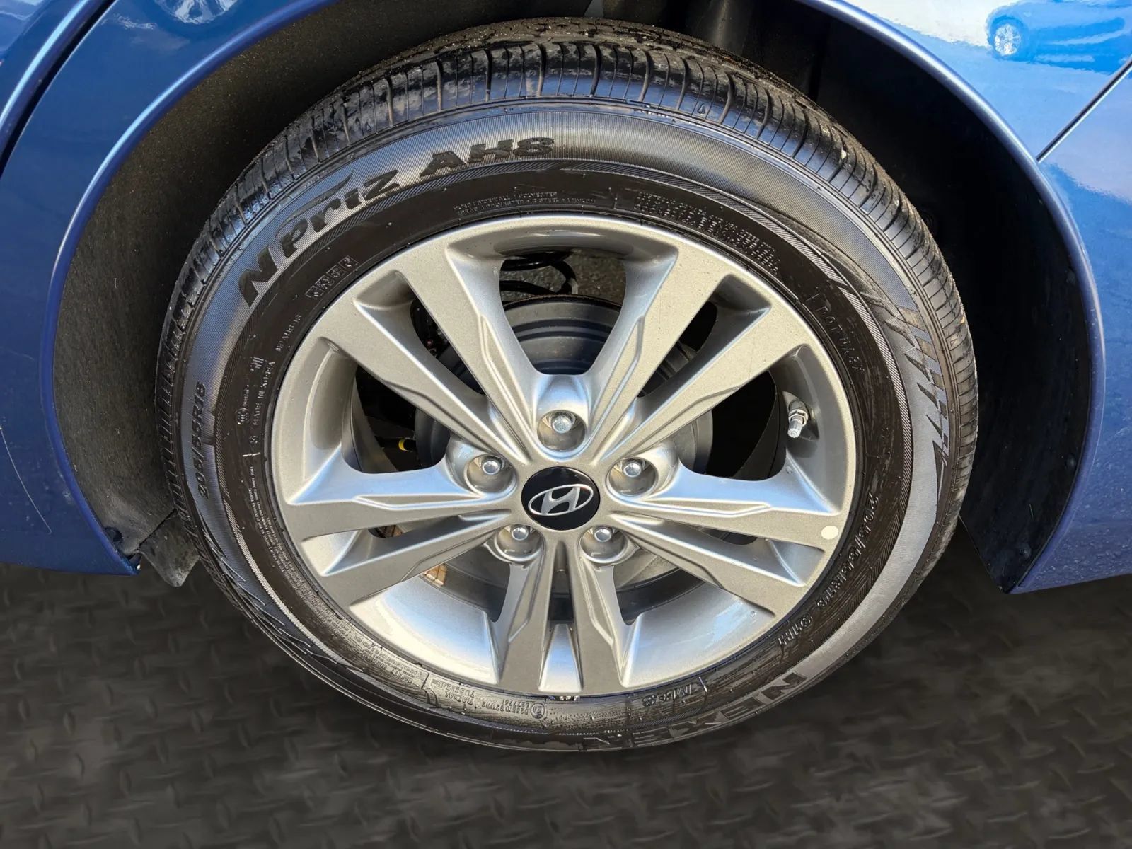 Used 2017 Hyundai Elantra Value Edition FWD image 42