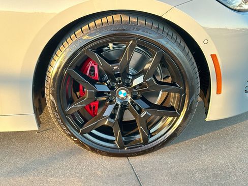 Used 2025 BMW M240i xDrive Coupe w/ Premium Package image 10