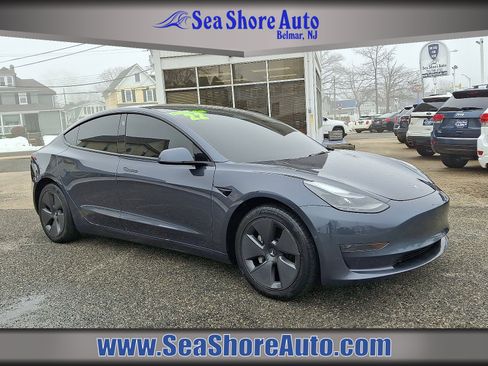 Used 2022 Tesla Model 3 image 1