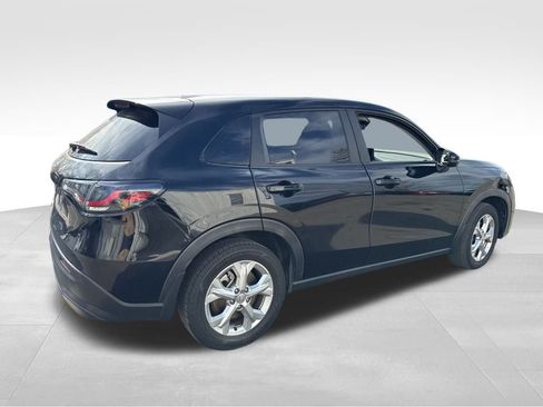 Used 2023 Honda HR-V LX image 9