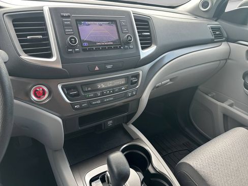 Used 2017 Honda Ridgeline RTS image 11