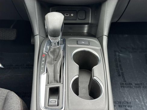 Used 2022 Chevrolet Equinox LT AWD/4WD image 13