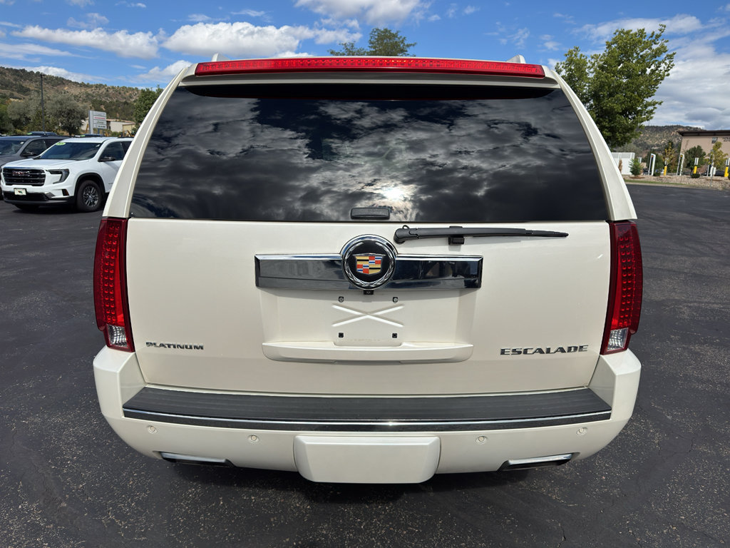 Used 2013 Cadillac Escalade Platinum AWD/4WD image 6