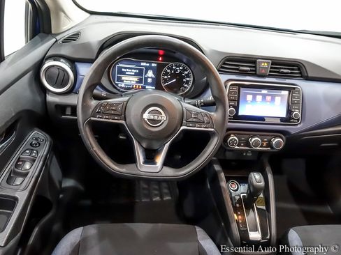 Used 2023 Nissan Versa SV image 16