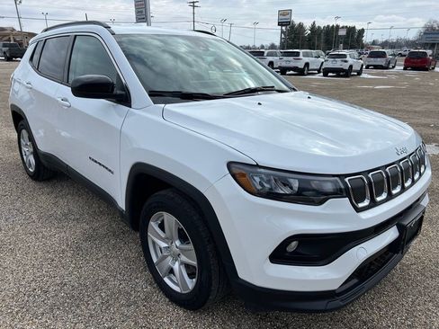 Used 2022 Jeep Compass Latitude image 5