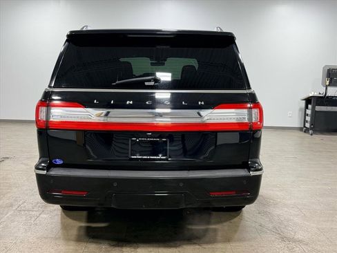 Used 2020 Lincoln Navigator Reserve image 5