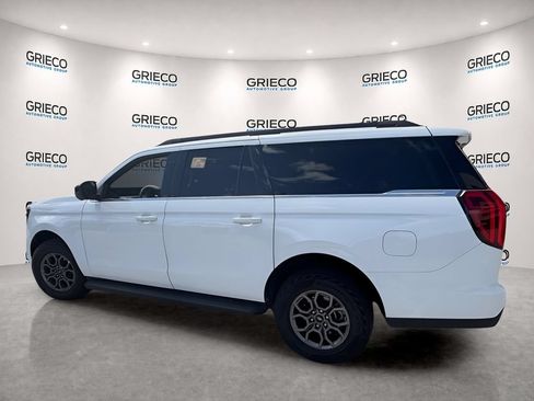 Used 2025 Ford Expedition Max Active RWD image 5