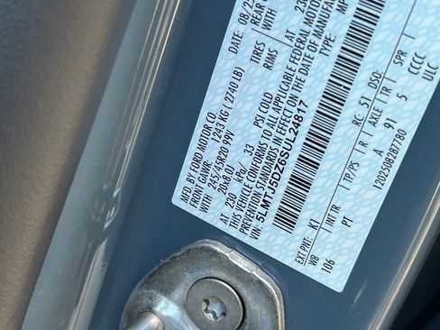 New 2025 Lincoln Corsair Grand Touring w/ Equipment Group 301A image 24