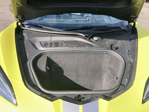 Used 2021 Chevrolet Corvette 3LT w/ Z51 Performance Package image 15