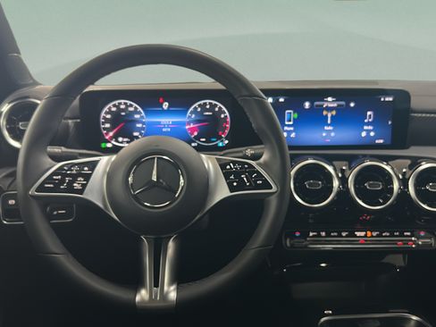 Used 2026 Mercedes-Benz CLA 250 4MATIC image 23