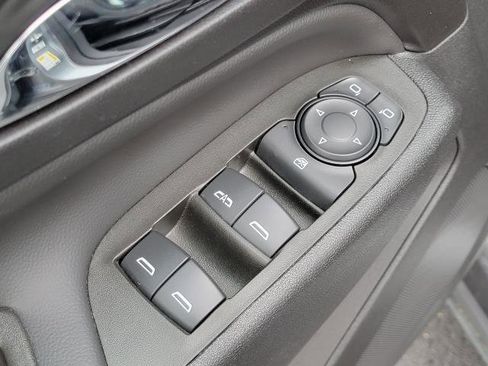 Used 2024 Chevrolet Equinox LT w/ LPO, Floor Liner Package image 6