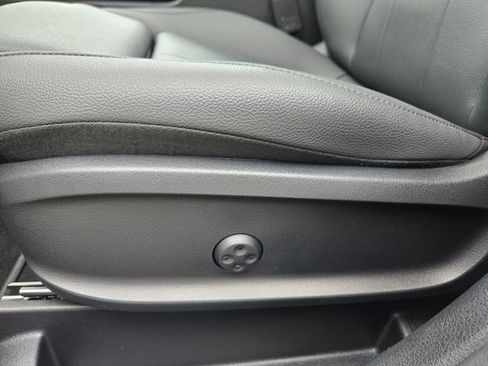 Certified 2025 Mercedes-Benz GLA 250 4MATIC image 13