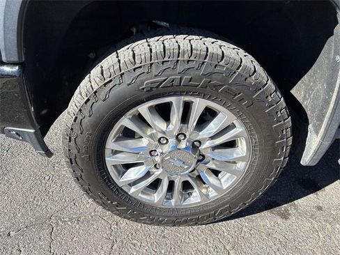 Used 2020 Chevrolet Silverado 2500 High Country w/ Z71 Off-Road Package image 10