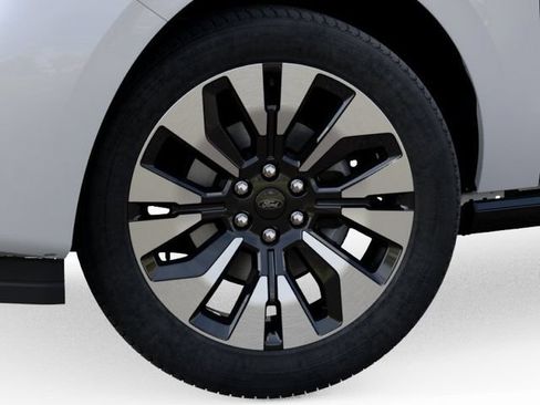 New 2027 Ford Expedition Platinum w/ Driver's Package RWD image 21