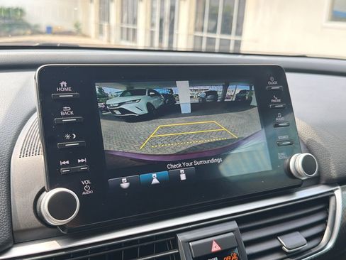 Used 2020 Honda Accord Sport image 13