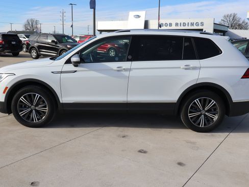 Used 2024 Volkswagen Tiguan Wolfsburg Edition image 9