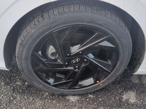 New 2026 Hyundai Elantra SEL Sport Premium FWD image 9